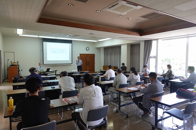 受講風景 | 2022/05/07 山口県コンクリート診断士会「コンクリート診断士受験対策講座」の講師として十河会長が講義しました。 | 広島県コンクリート診断士会